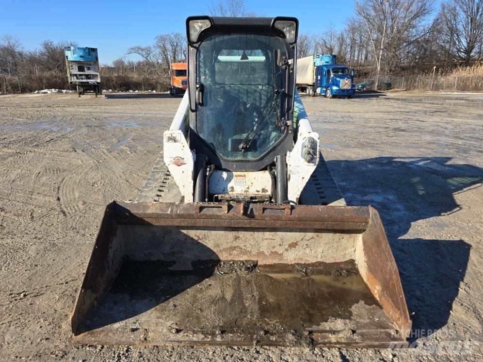 Bobcat T590 Skid steer loderler