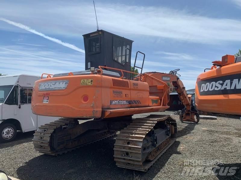 Doosan DX225LL Diger