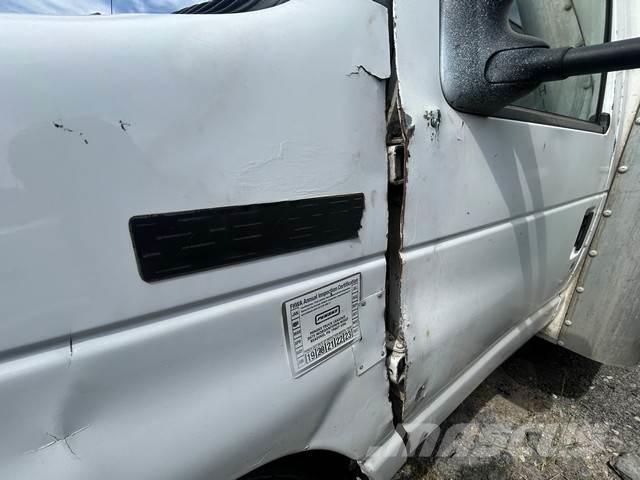 Ford E-350 Kapali kasa kamyonlar