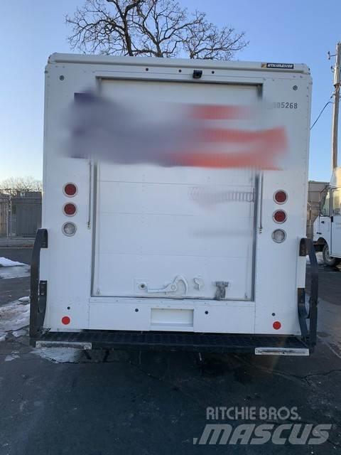 Ford E350 Kapali kasa kamyonlar