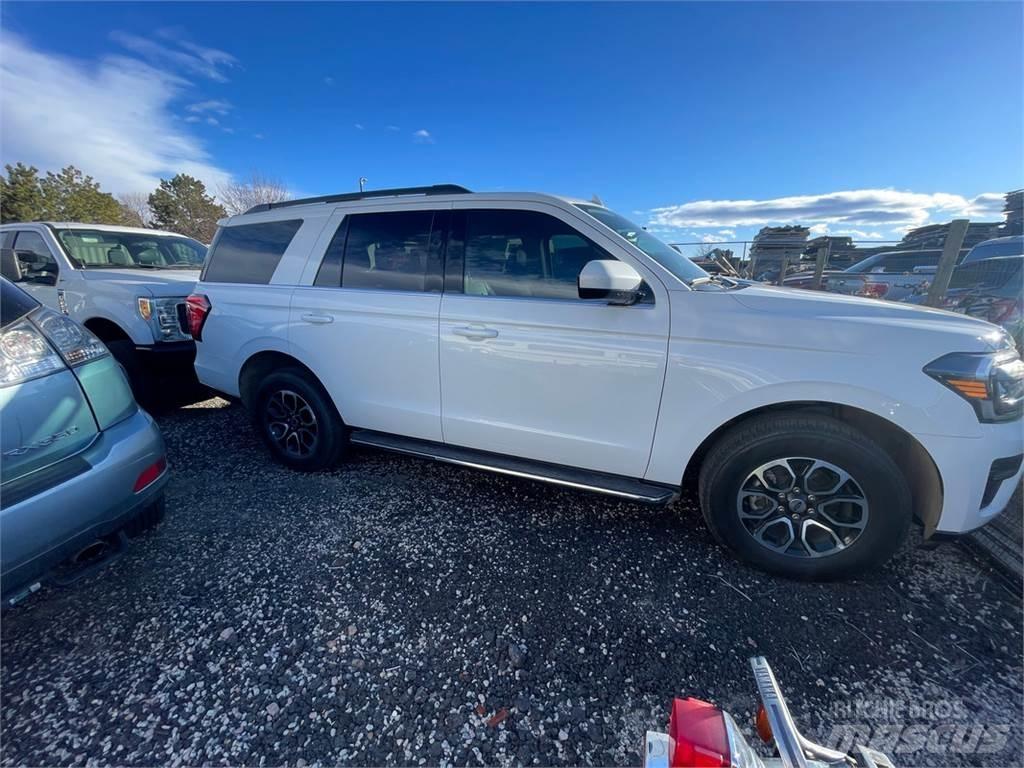 Ford Expedition Diger kamyonlar