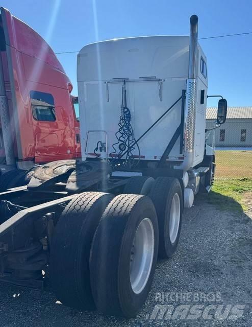 Mack CXU613 Çekiciler