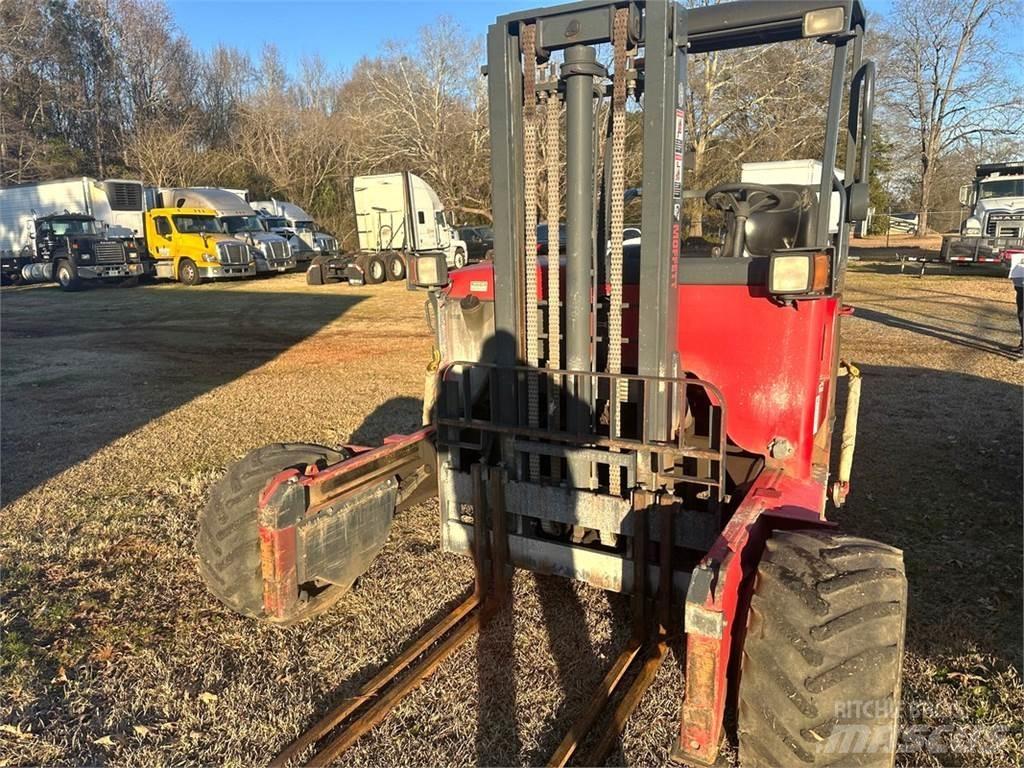 Moffett M55 4 yönlü reach truck