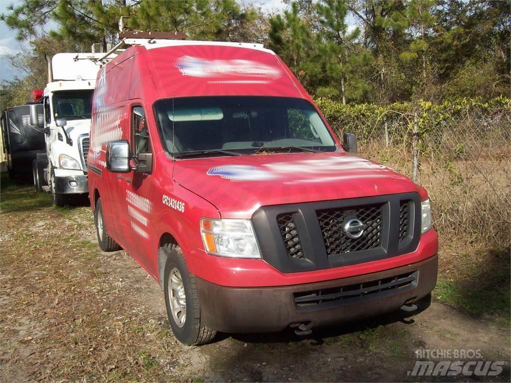 Nissan NV2500 Kapali kasa kamyonetler