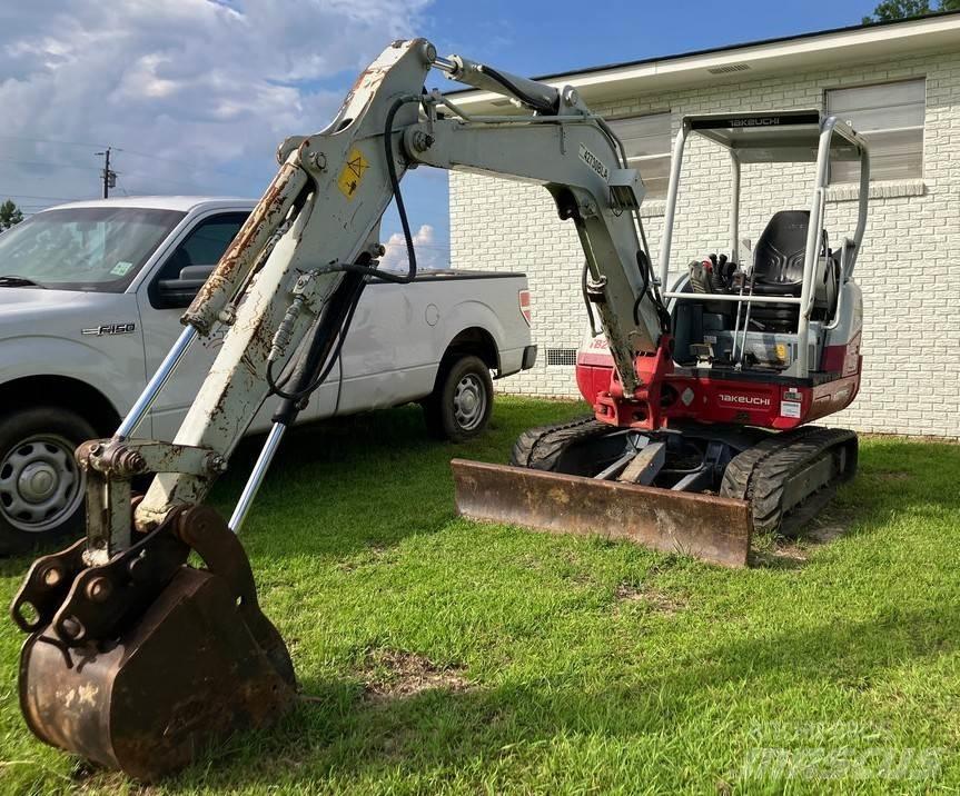 Takeuchi TB240 Midi ekskavatörler 7 - 12 t