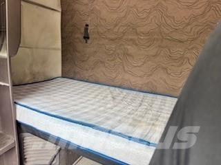 Volvo VNL64T780 Çekiciler