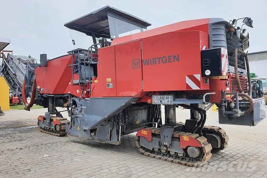 Wirtgen W 220 Asfalt kaziyicilar