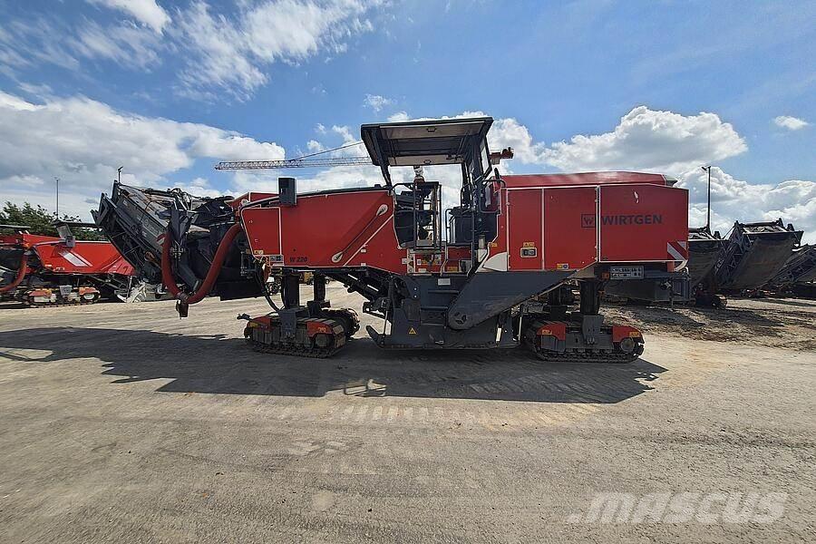 Wirtgen W 220 Asfalt kaziyicilar