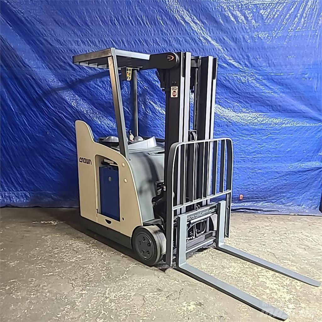 Crown RC5530C-30 Elektrikli forkliftler