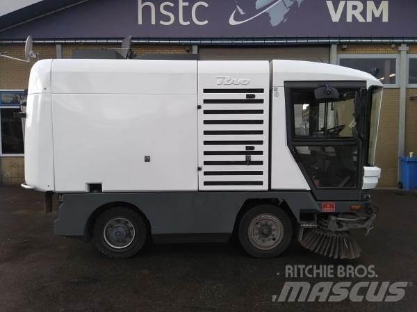 Ravo 530STH Cadde süpürücüler