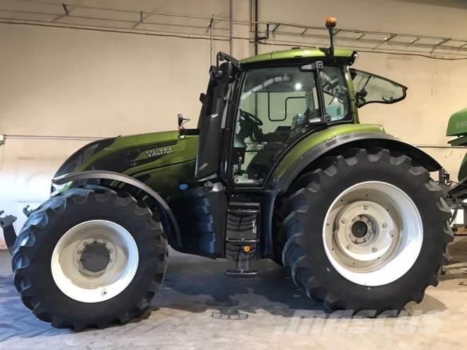 Valtra T235D Traktörler