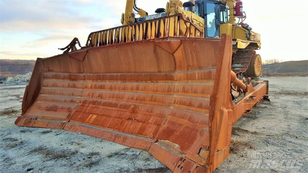 CAT D11R Paletli dozerler
