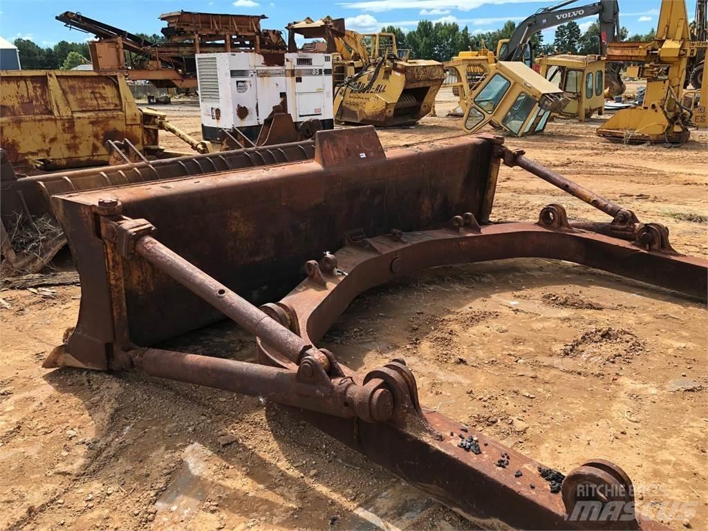 CAT D7 Greyder biçaklari