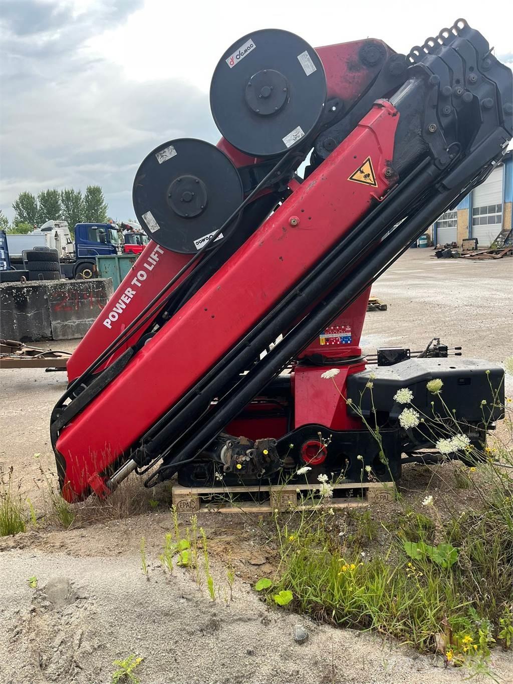 HMF 2620K5 RC Yükleme vinçleri