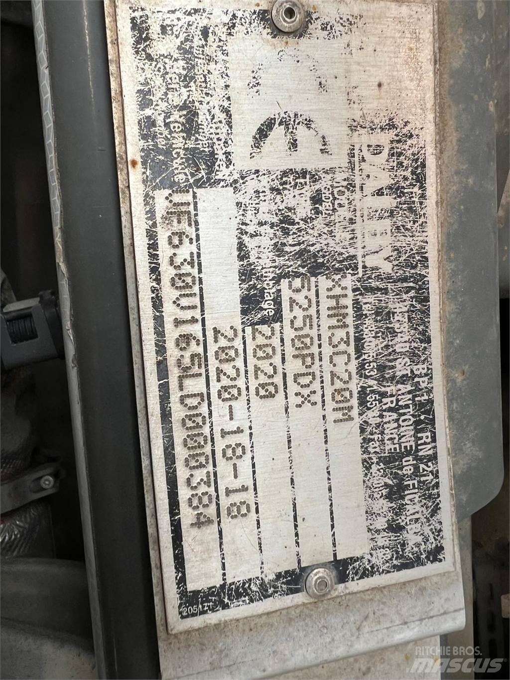Renault CM 430 Vinçli kamyonlar