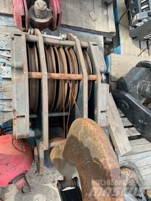 Johnson  Diger vinçler