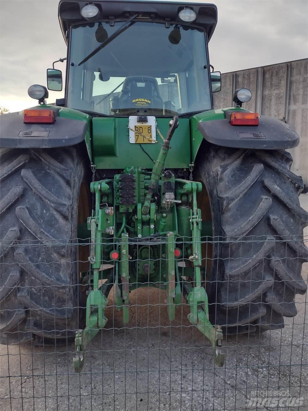 John Deere 8230 Traktörler