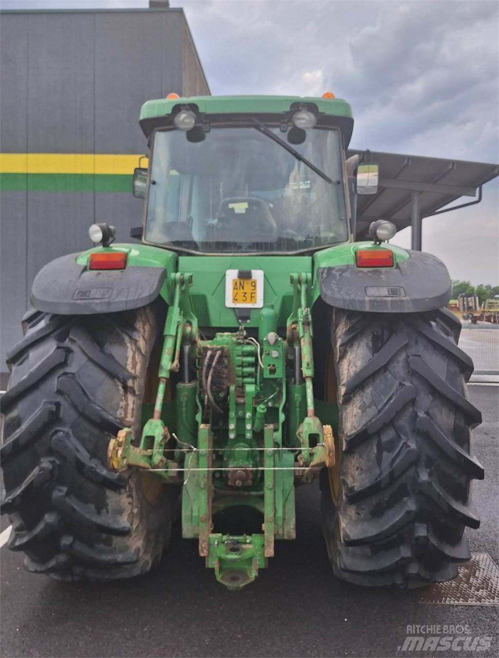 John Deere 8320 Traktörler