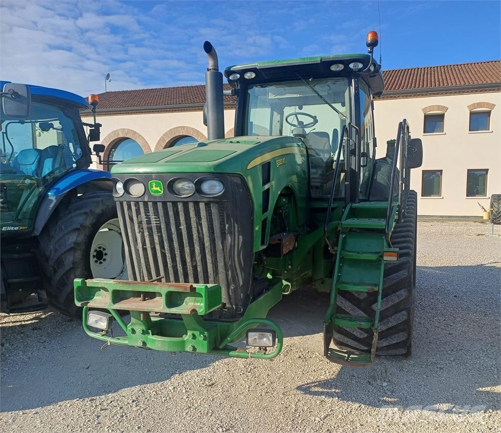 John Deere 8320 RT Traktörler