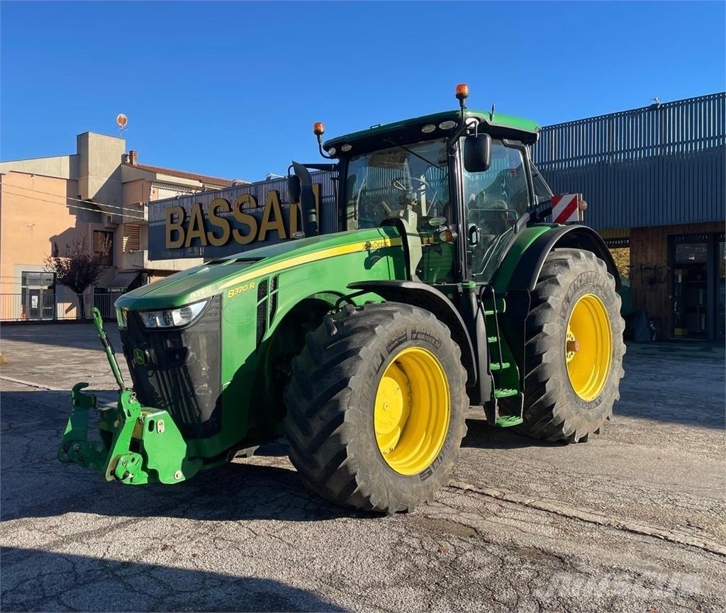 John Deere 8370 R Traktörler