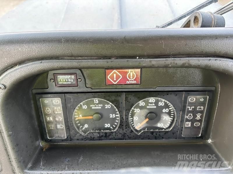 Bell B25C Belden kirma kaya kamyonu