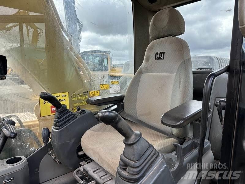 CAT 20T Excavator Paletli ekskavatörler