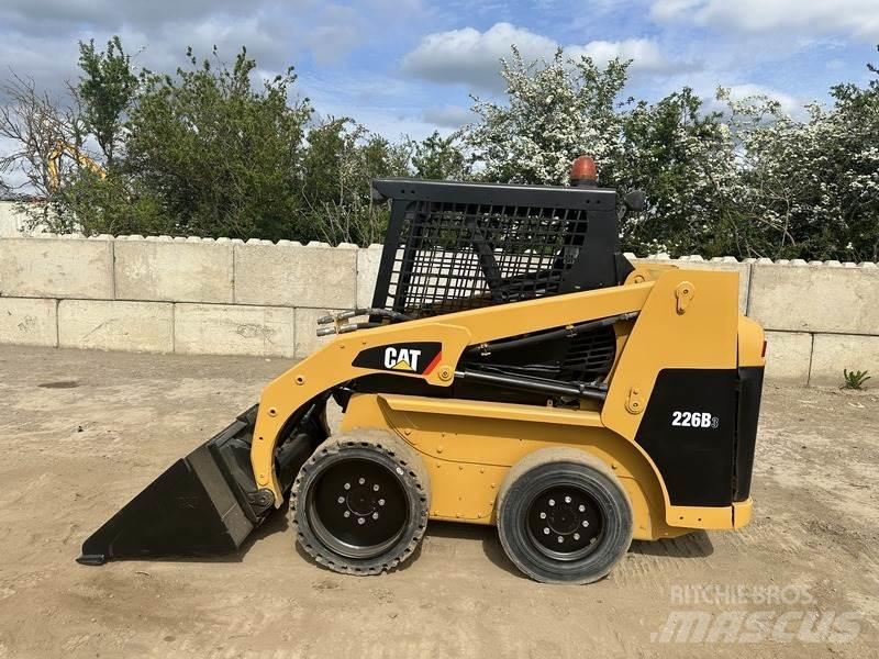 CAT 226B Diger
