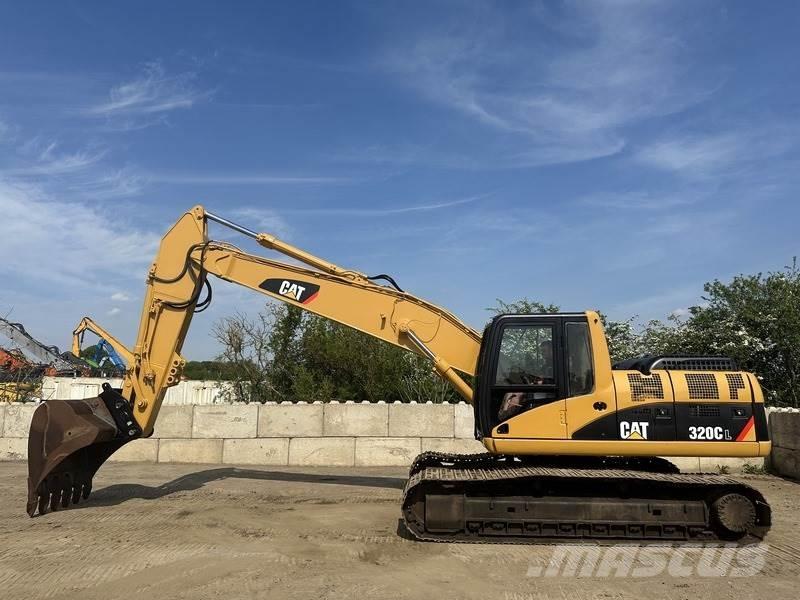 CAT 320 Paletli ekskavatörler
