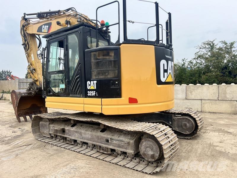 CAT 325FL Paletli ekskavatörler