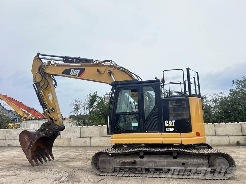 CAT 325FL Paletli ekskavatörler