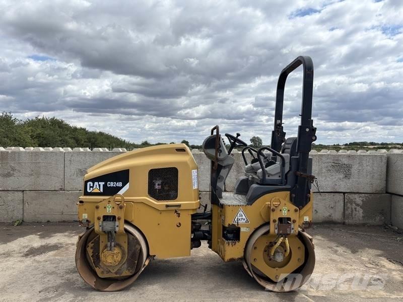 CAT CB24 B Çift tamburlu silindirler
