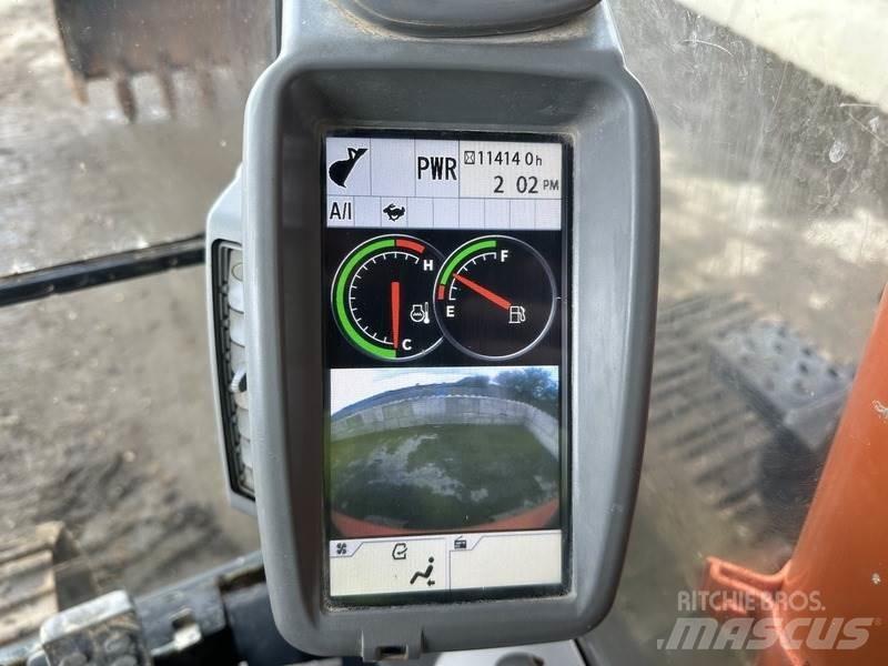 Hitachi ZX135 Paletli ekskavatörler