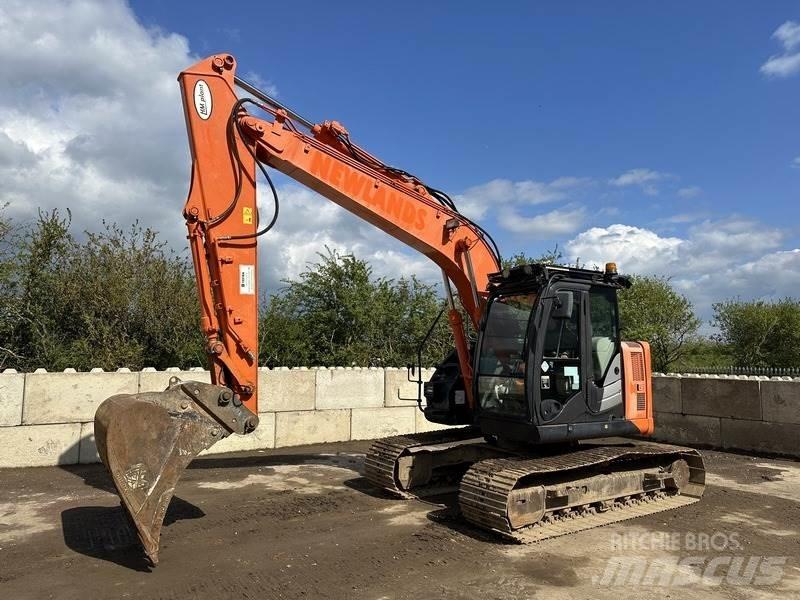 Hitachi ZX135 Paletli ekskavatörler