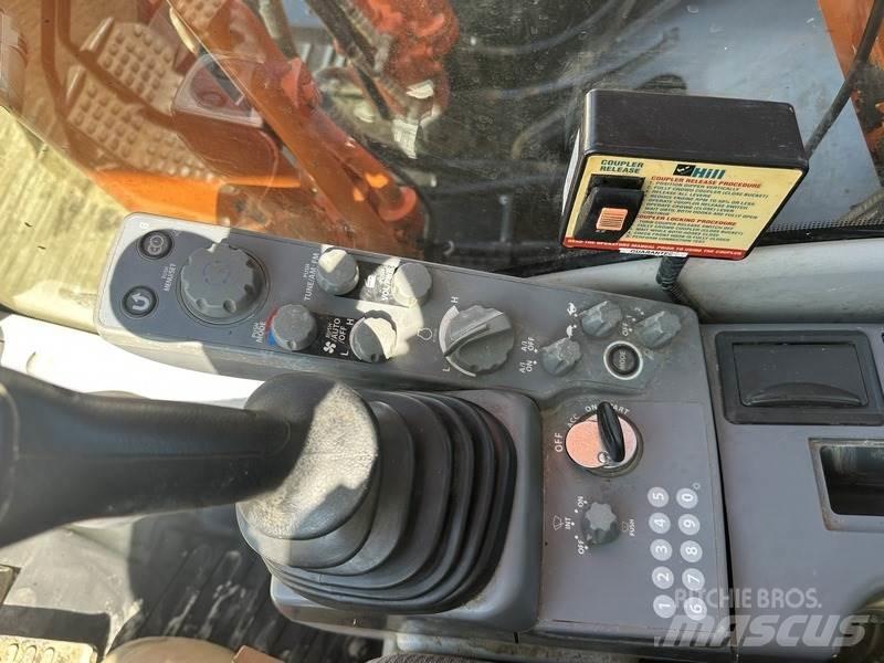 Hitachi ZX210LC-6 Paletli ekskavatörler