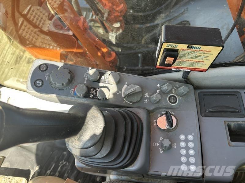 Hitachi ZX210LC-6 Paletli ekskavatörler