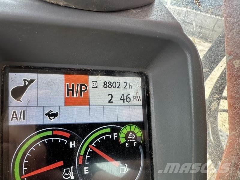 Hitachi ZX225USRLC-6 Paletli ekskavatörler