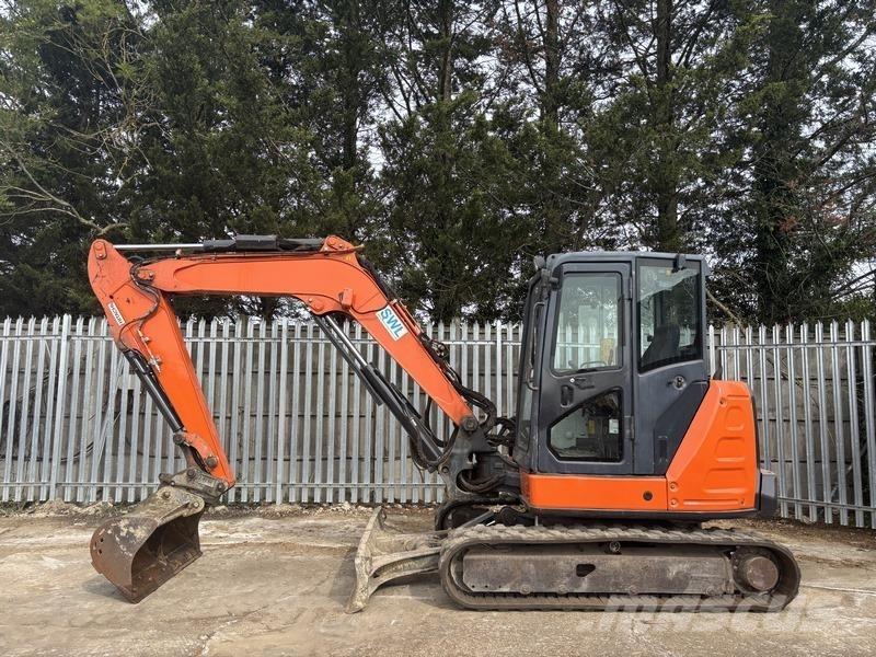 Hitachi ZX65 Midi ekskavatörler 7 - 12 t