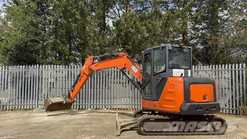 Hitachi ZX65 Midi ekskavatörler 7 - 12 t