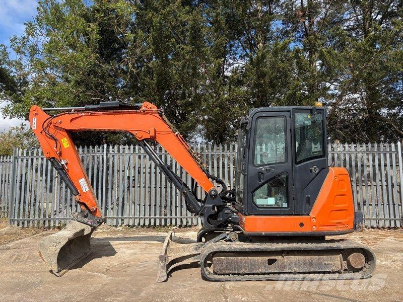 Hitachi ZX65 Midi ekskavatörler 7 - 12 t
