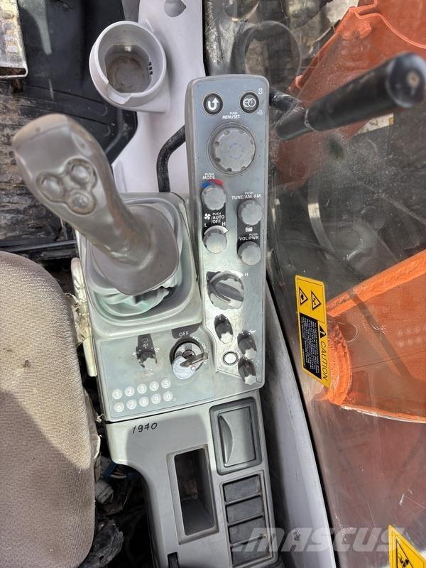 Hitachi ZX85US-5A Uzun bomlu ekskavatörler