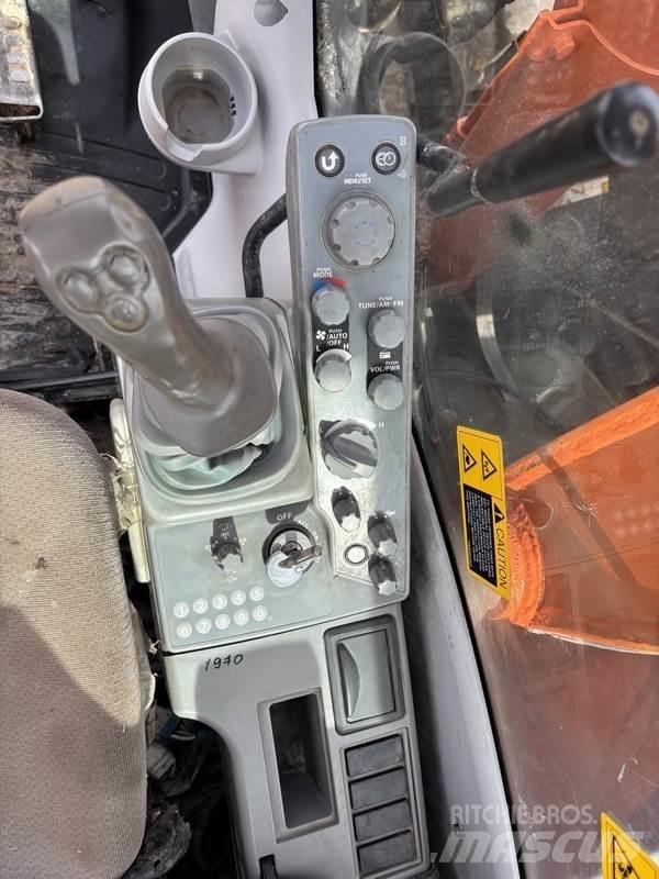 Hitachi ZX85US-5A Uzun bomlu ekskavatörler