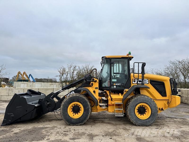 JCB 437 Diger