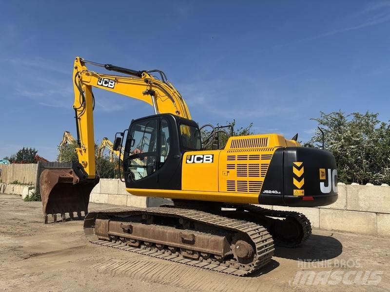 JCB JS240 LC Paletli ekskavatörler