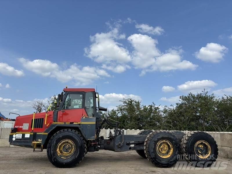 Komatsu HM300-1 Belden kirma kaya kamyonu