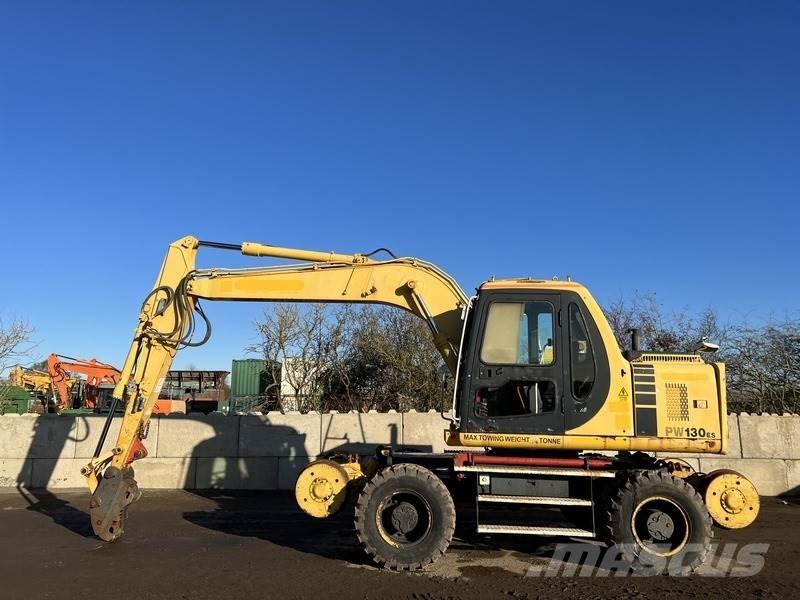 Komatsu PW130-6 Lastik tekerli ekskavatörler