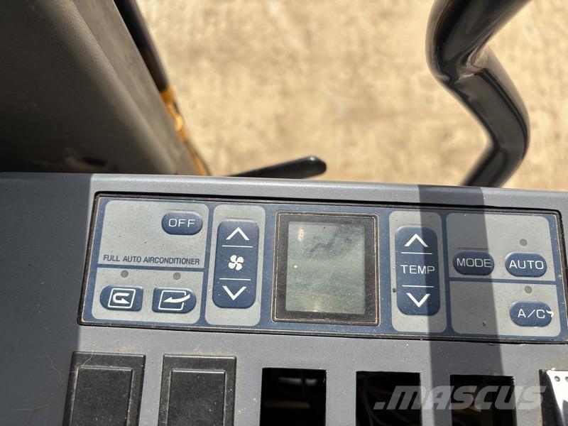 LiuGong CLG915E Paletli ekskavatörler