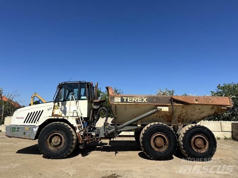 Terex TA250 Belden kirma kaya kamyonu