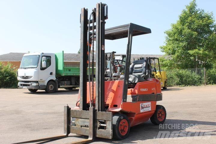 Fenwick H15T Diger