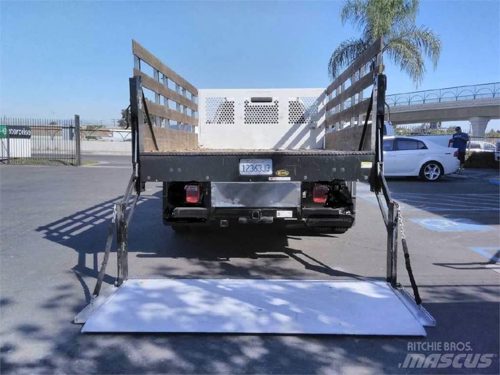 Ford F550 CREW CAB 4 Kapali kasa kamyonlar
