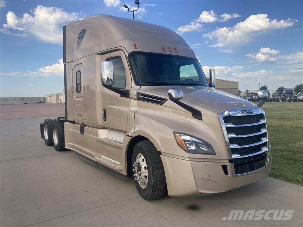 Freightliner  Çekiciler